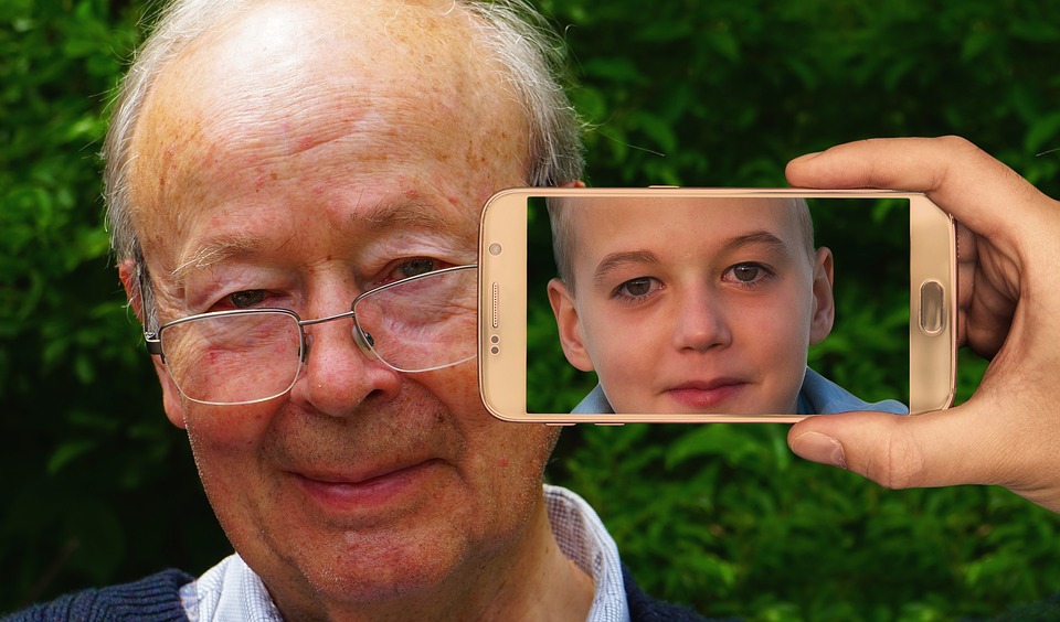 Face Child Youth Old Man Boy Age Smartphone
