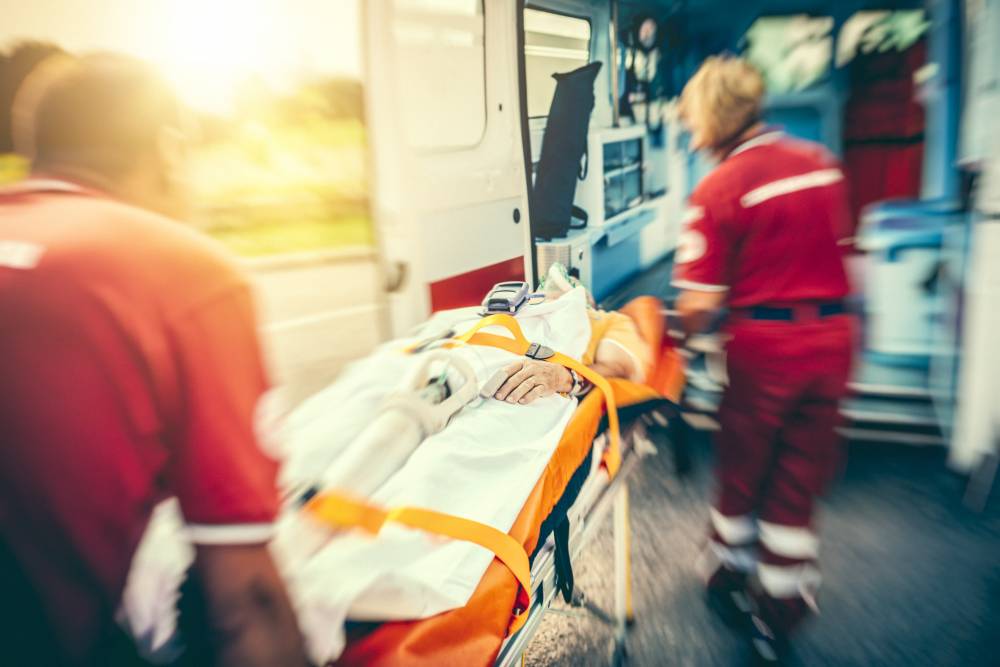 When Should You Call An Ambulance? - Hellocare