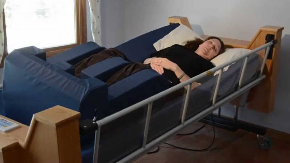 Bed Automatically Repositions Patients To Prevent Bedsores Hellocare