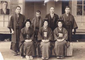 Kane Tanaka with family members. Image: Guinness.
