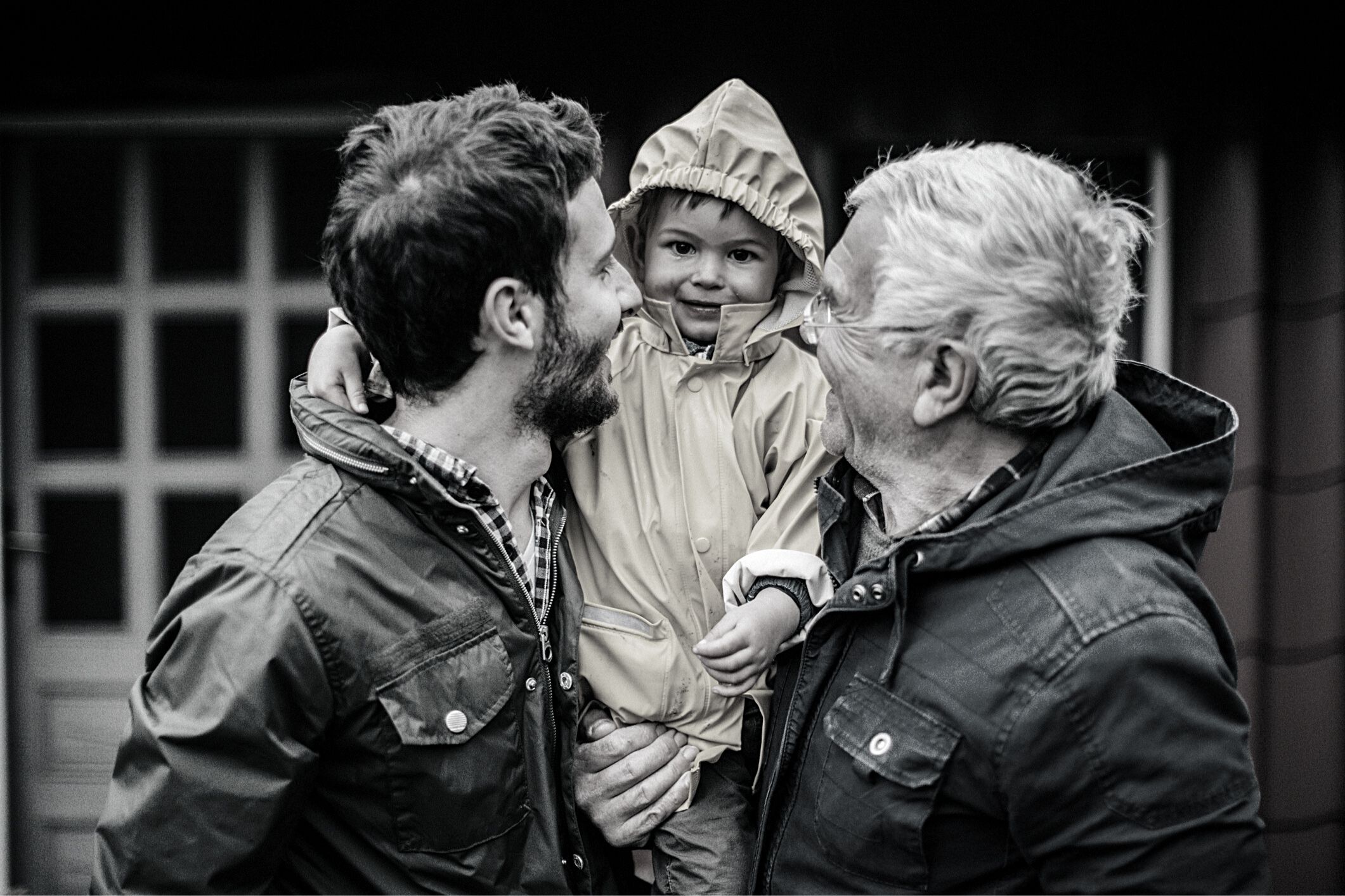 How do today's dads differ from their grandfathers?