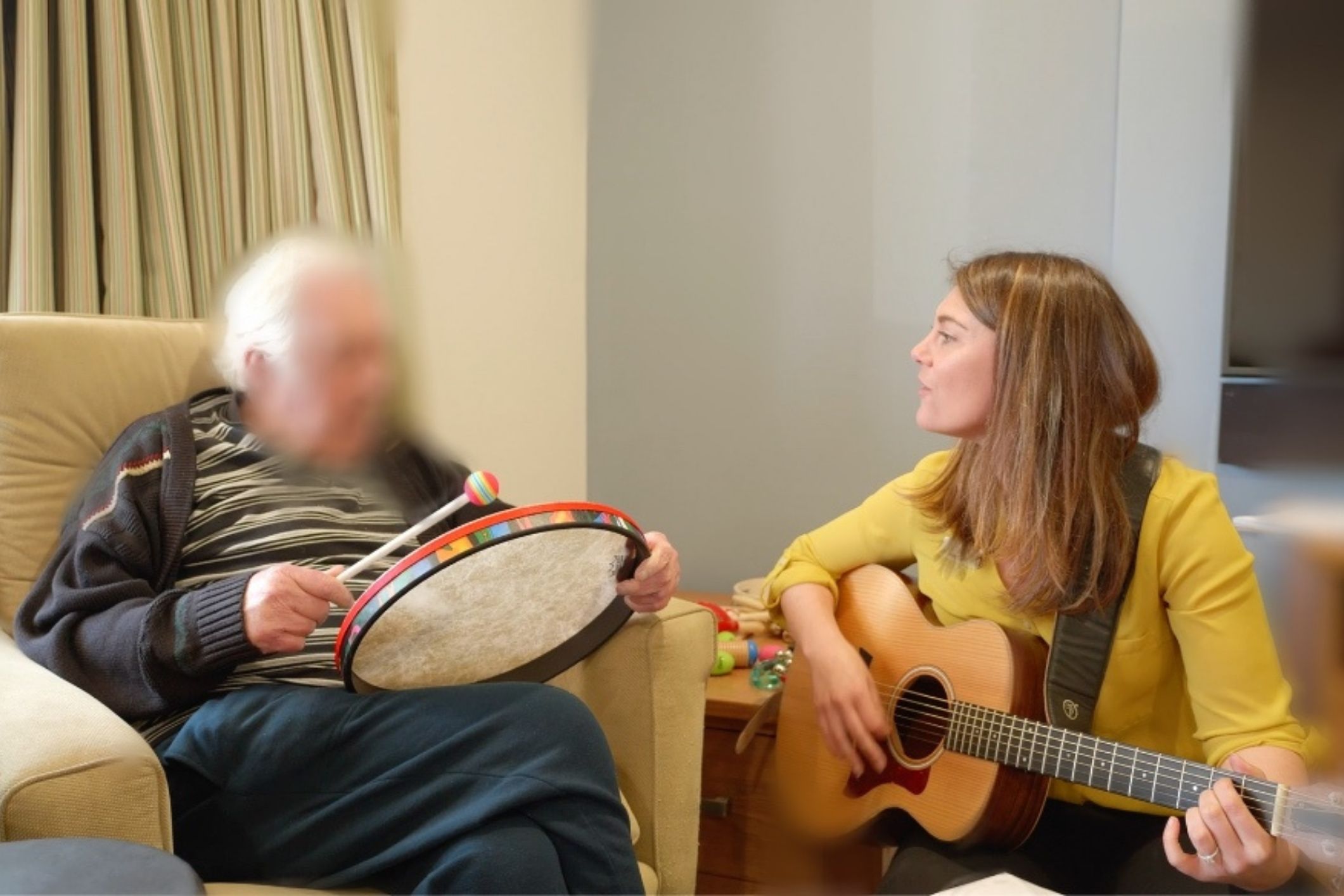 why-is-music-therapy-so-successful-in-helping-older-people-get-their