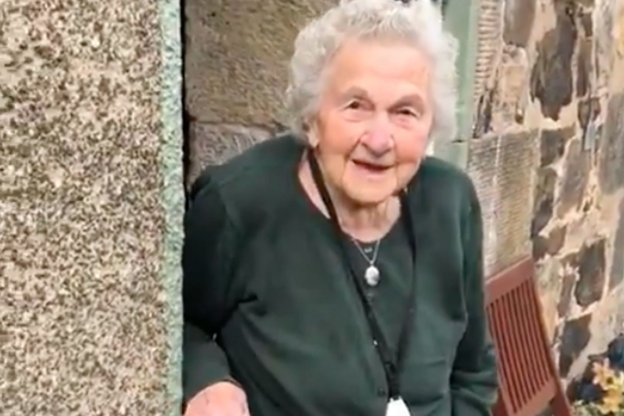 Sweet grandma goes viral