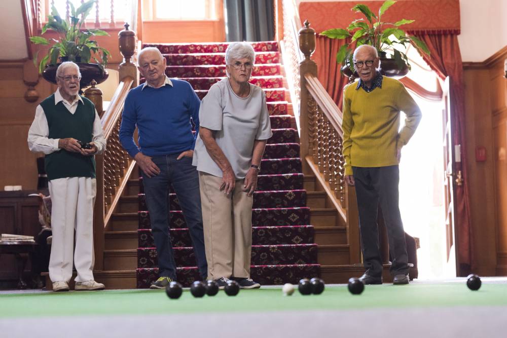 Old people lawn bowls