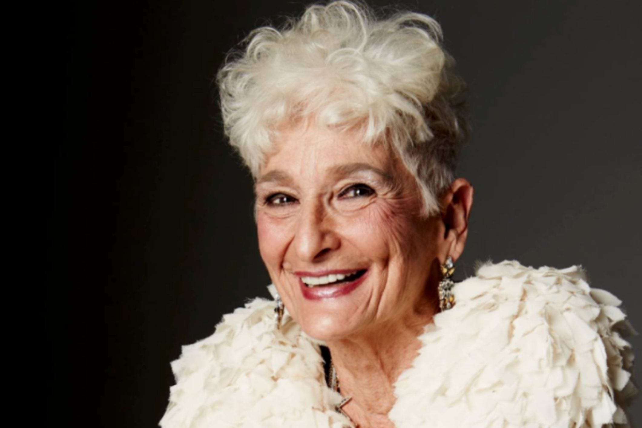 85-year-old grandmother seeks ‘young lovers’ after recent breakup ...