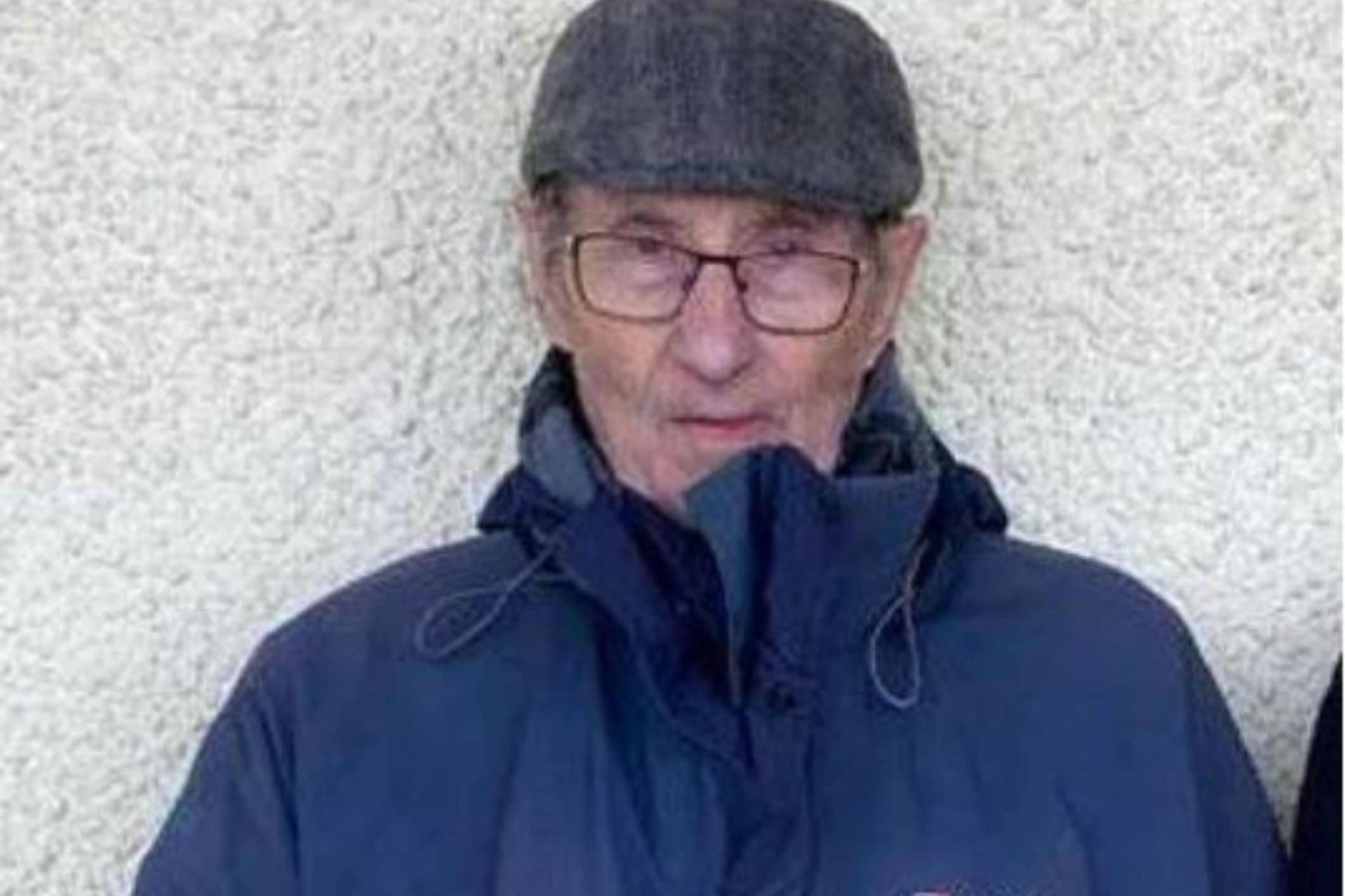 A missing 85-year-old man has been found alive and well after spending 30 hours in a ditch, thanks to a driven policewoman who spent her day off looking for him.