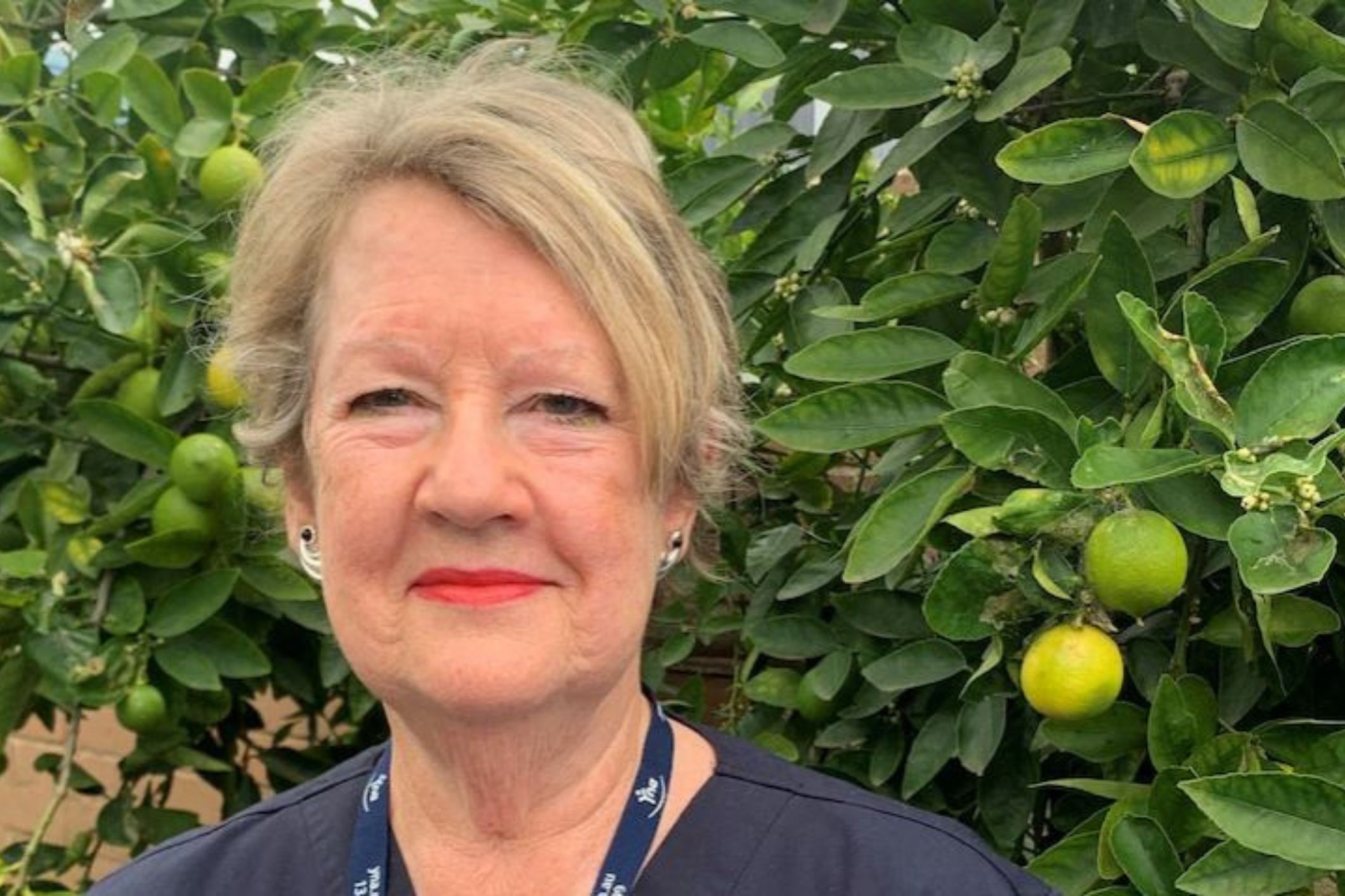 Melbourne nurse comes out of retirement to help regional Victorian town with COVID vaccinations