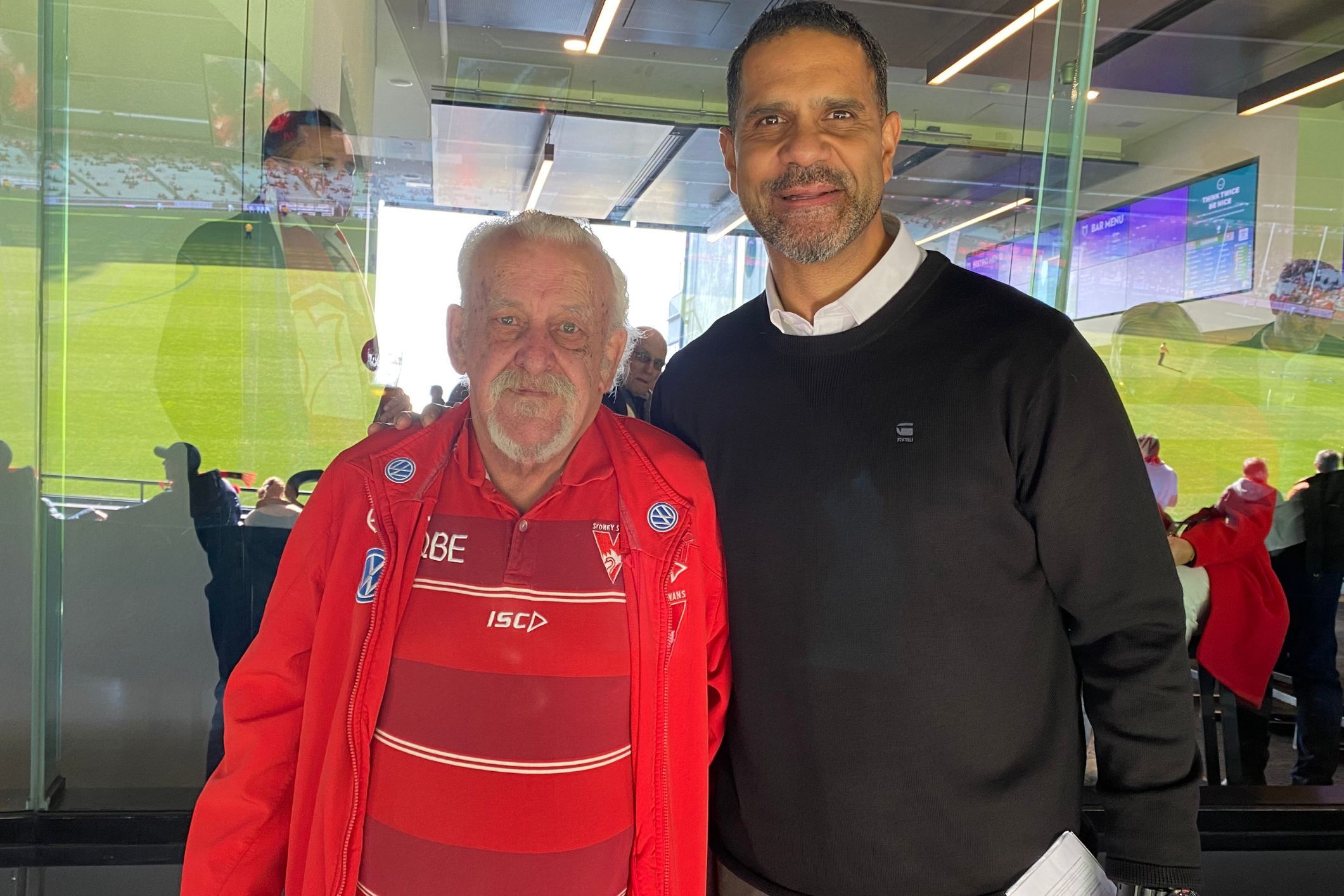 Gift giving stranger make wishes come true for aged care footy fans