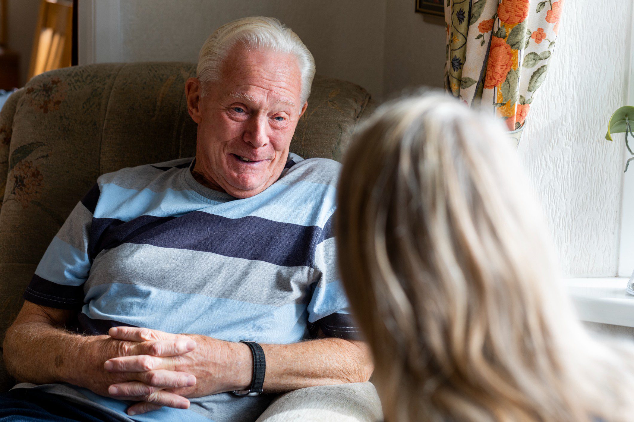 What should home care workers do for clients with dementia?