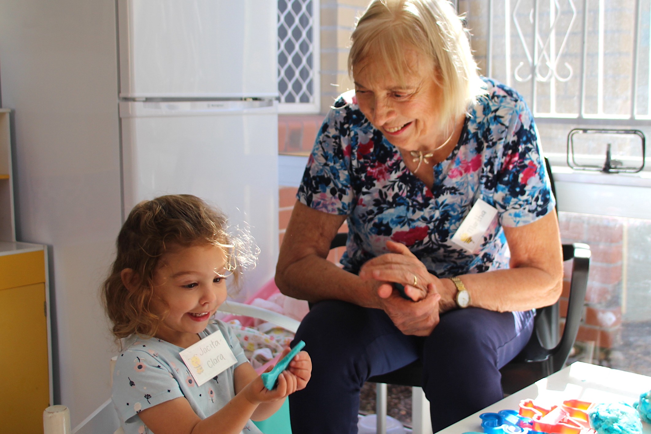 Compton Gardens resident Martha Vettler and two-year-old Clara Schoeman