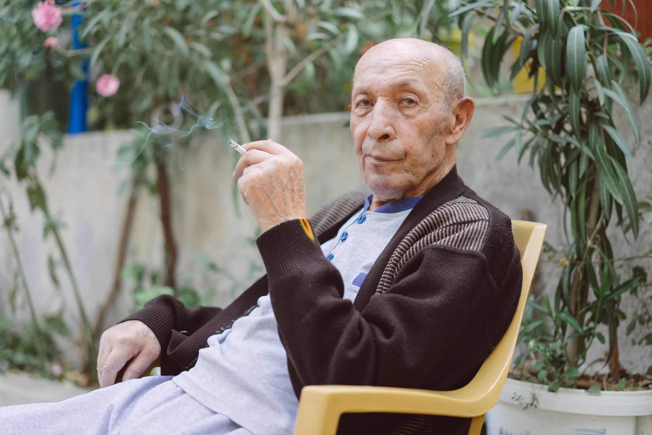 Should Australian Aged Care Homes Do More to Accommodate Smokers?
