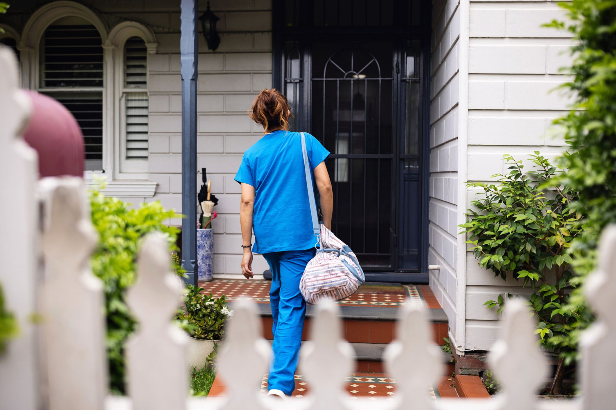 Nurses face machetes, knives and guns on home visits, union warns