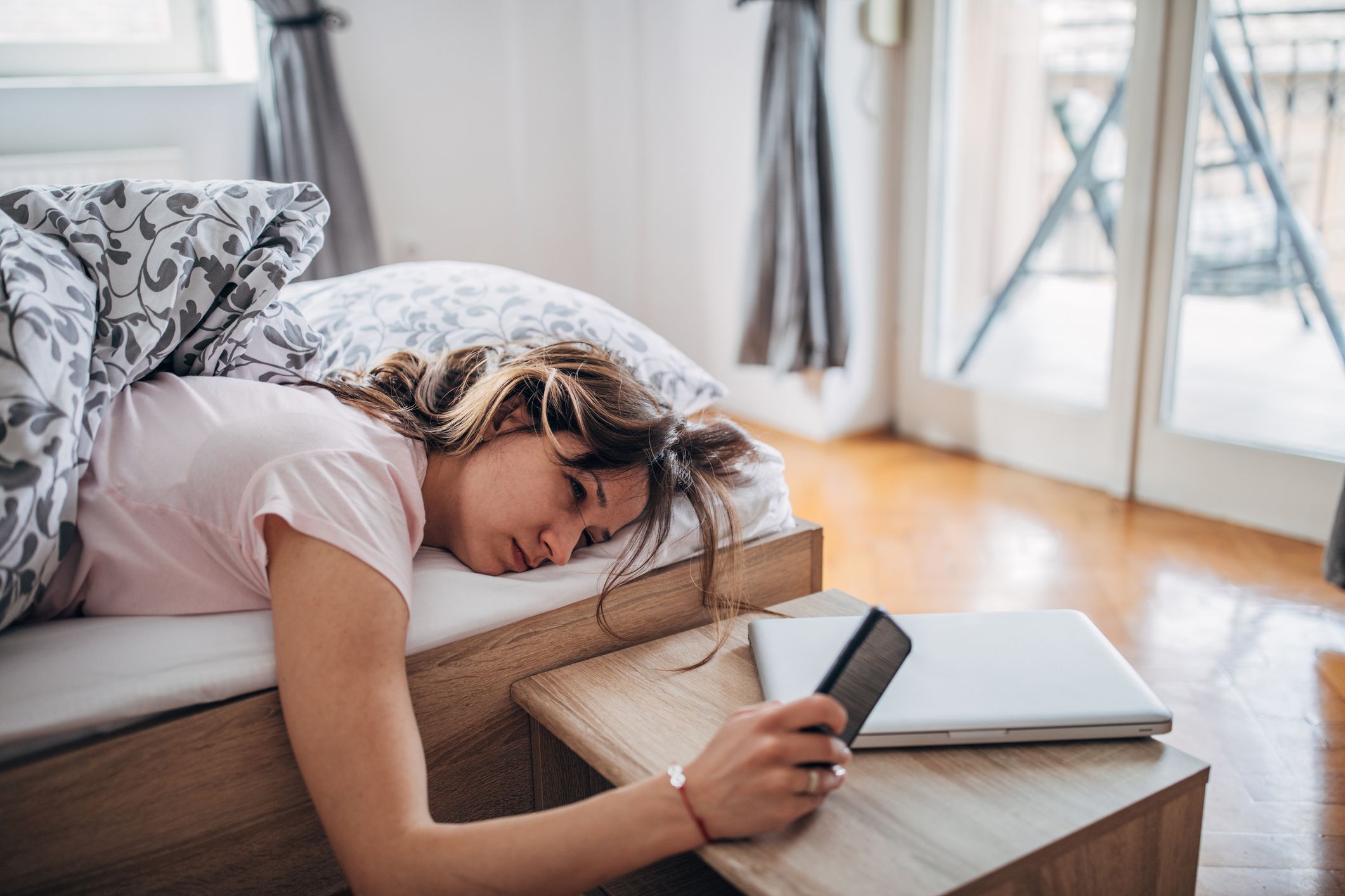 Four ways to get out of bed in the morning – and beat grogginess