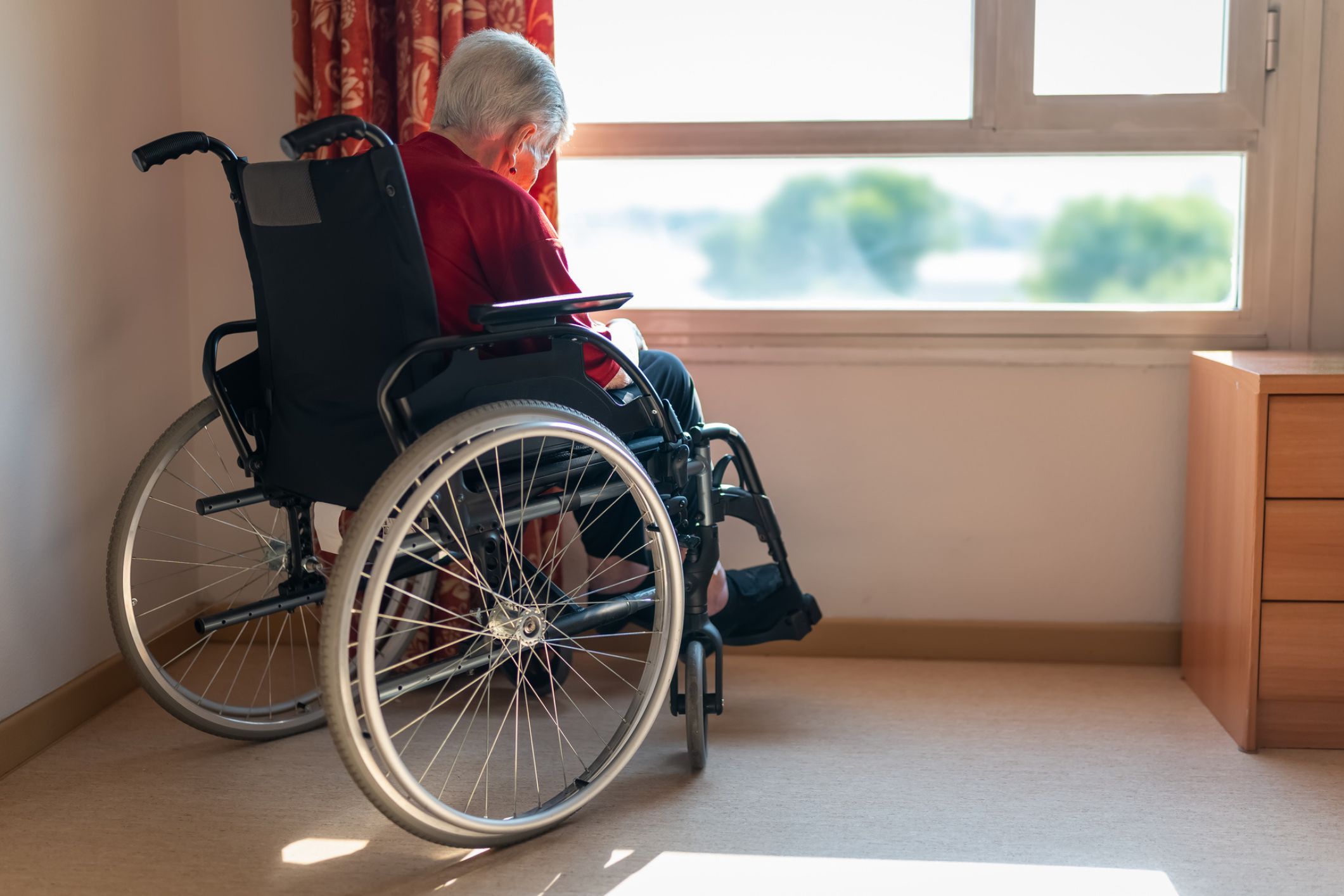 Dope sick in aged care: When painkiller withdrawal mimics dementia