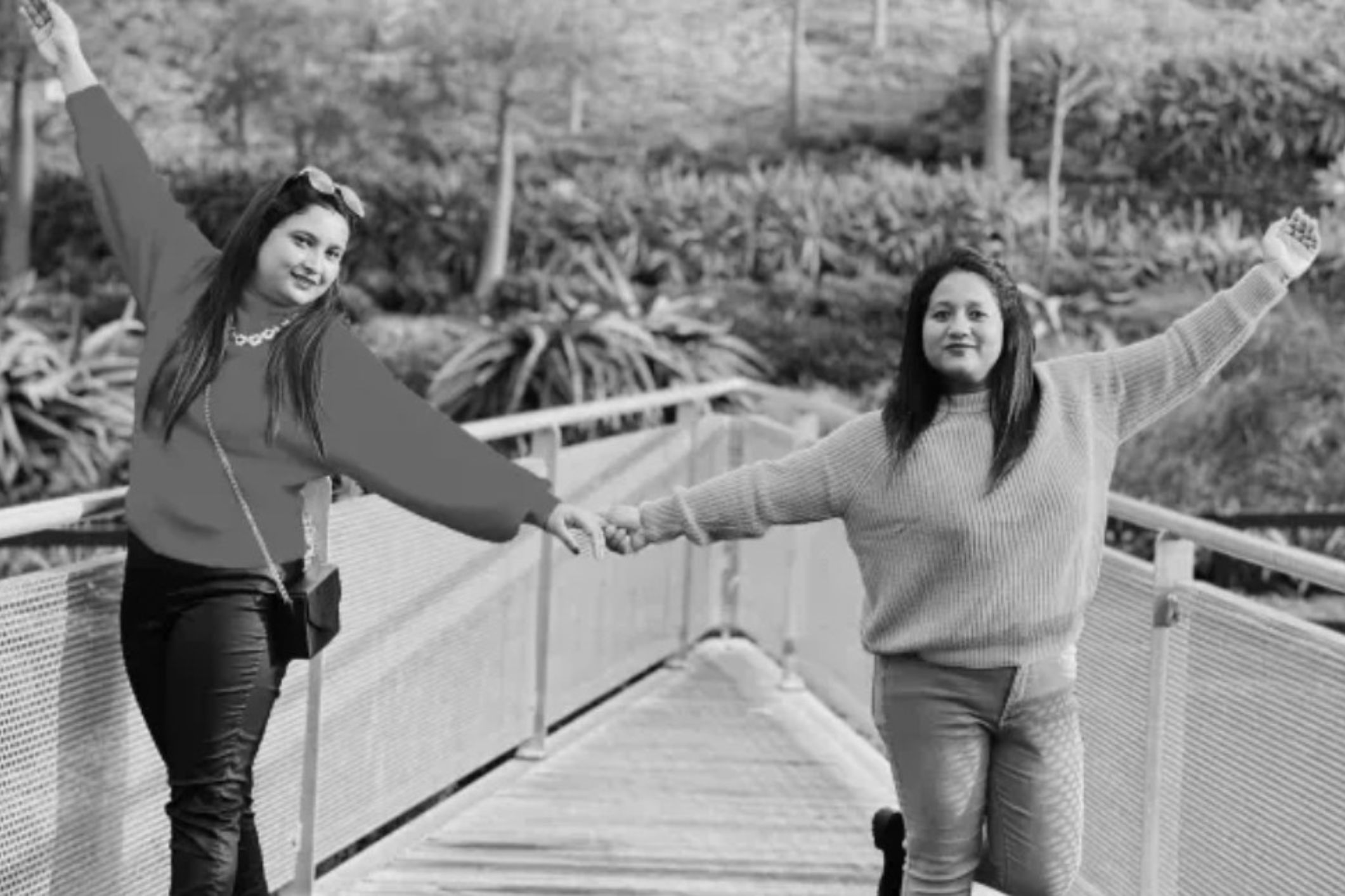 Final act of compassion: Nurses killed while helping injured animal