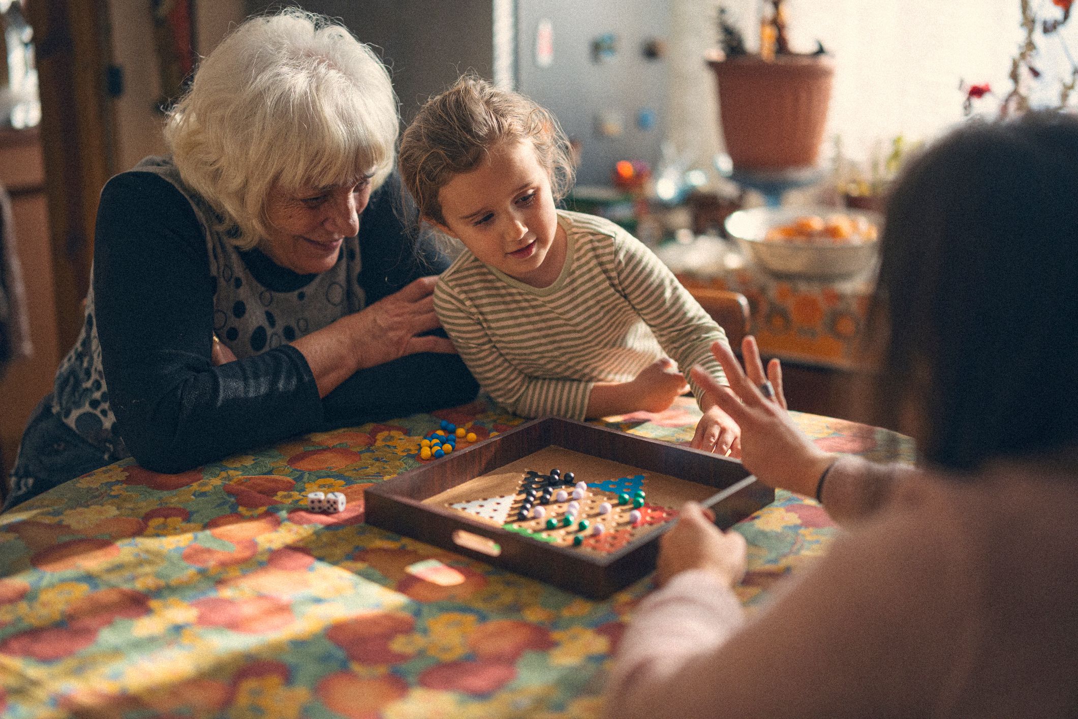 Grandparent care: Women from poorer backgrounds help out most with childcare