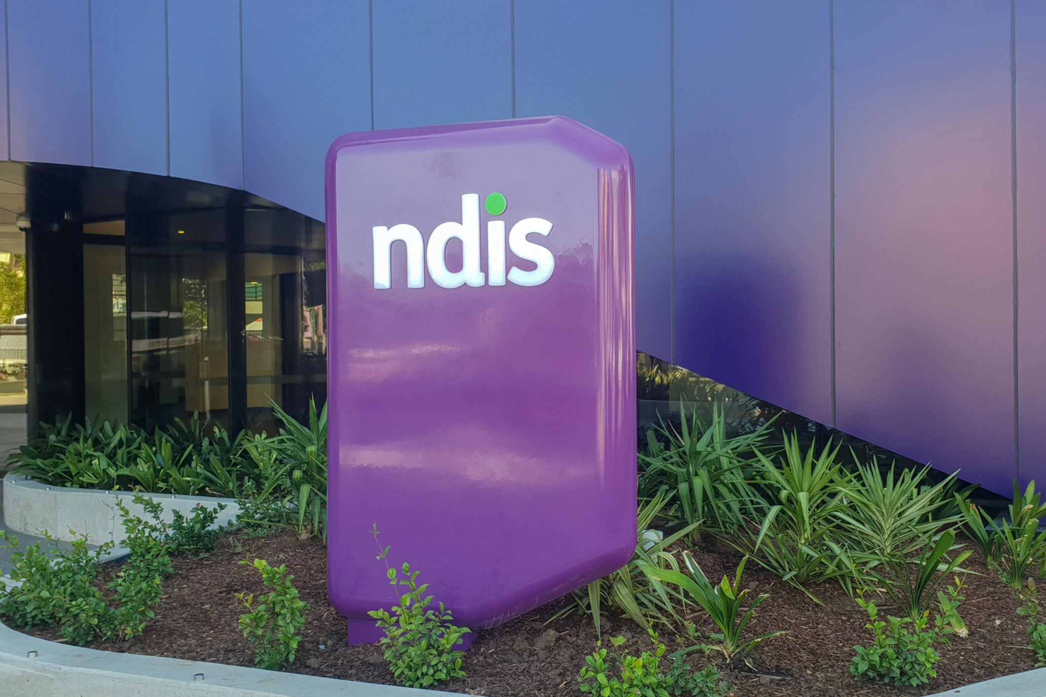 NDIS crackdown falls short ss 94 per cent of providers remain unregistered