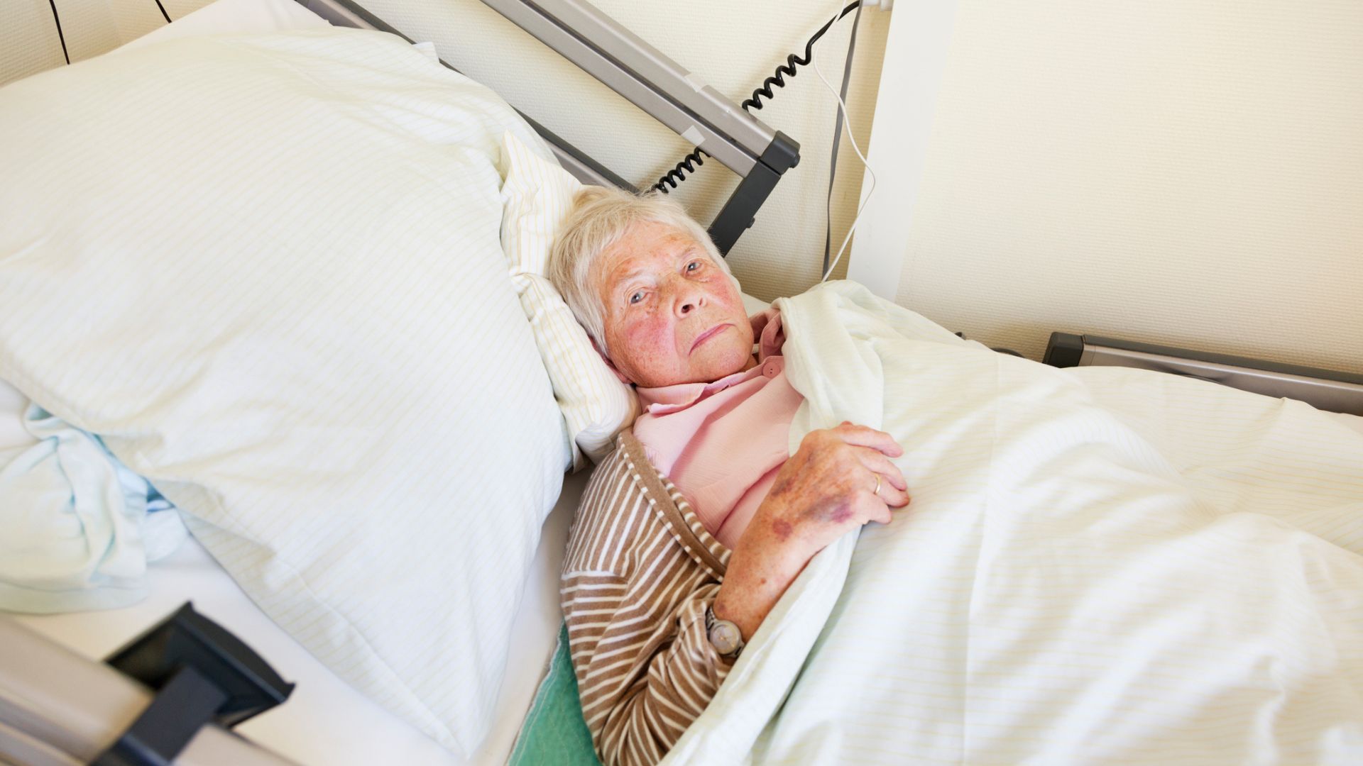 State ministers warn that cutting senior health rebates will backfire on public hospitals